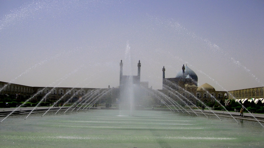 Isfahan-NaksıCihan-Havuz
